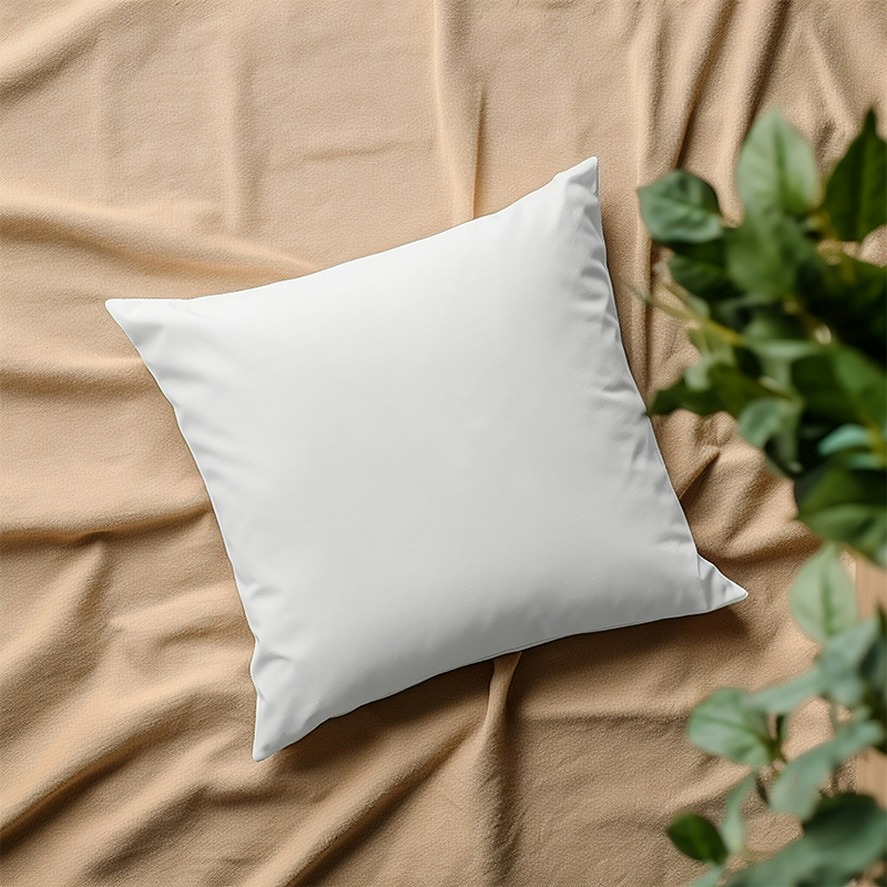 Taie d'oreiller en microfibre 100 % polyester.