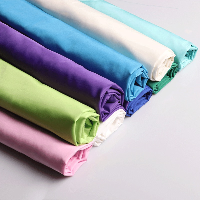 Tissu léger en taffetas teint en polyester